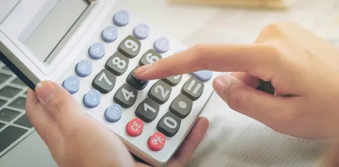 How to Calculate How Much you Earn in a Year